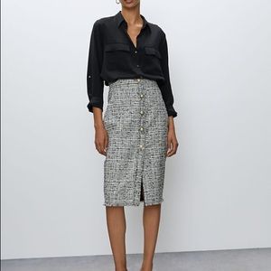 Aritzia Babaton Times tweed midi skirt